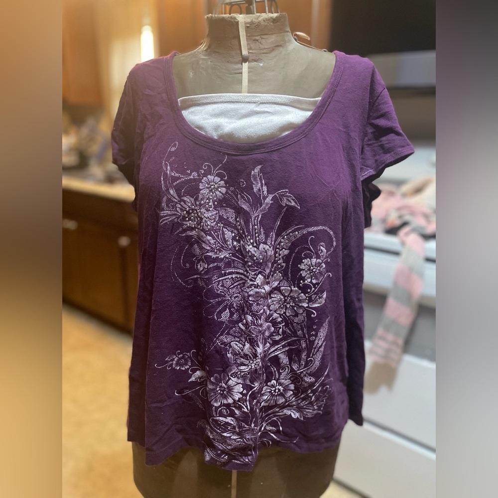 Lavish sport flower shirt size 1XL